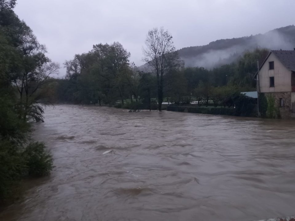 Mejni prehod Petrina. VIR: Bralka.