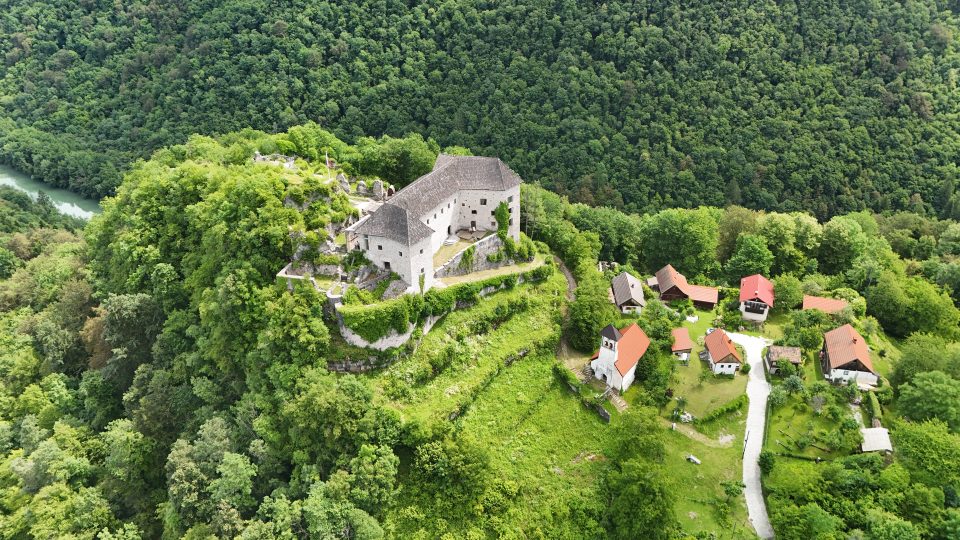 Poletje se je poslovilo, Kolpa se je ohladila, a na Zavodu za kulturo in turizem Kostel nismo v mirovanju.